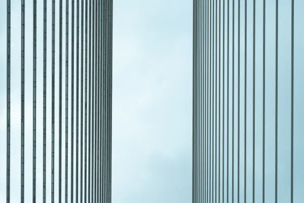 Glass, in verticals